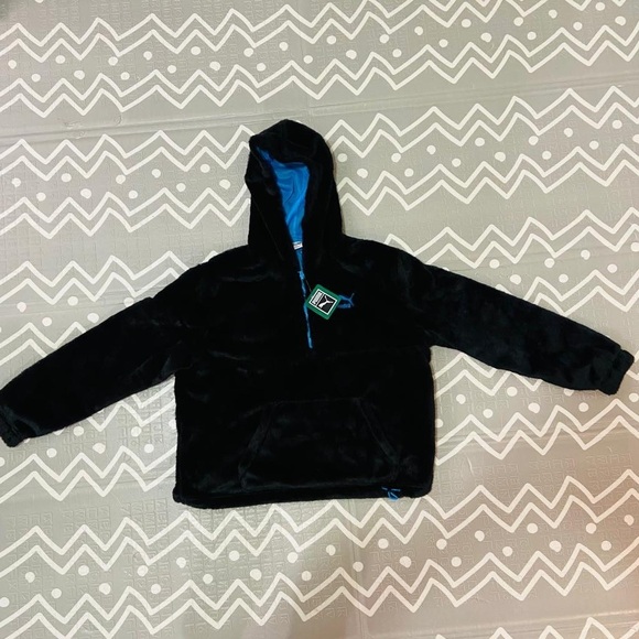 Puma Jackets & Blazers - Puma faux fur black hoodie special edition
